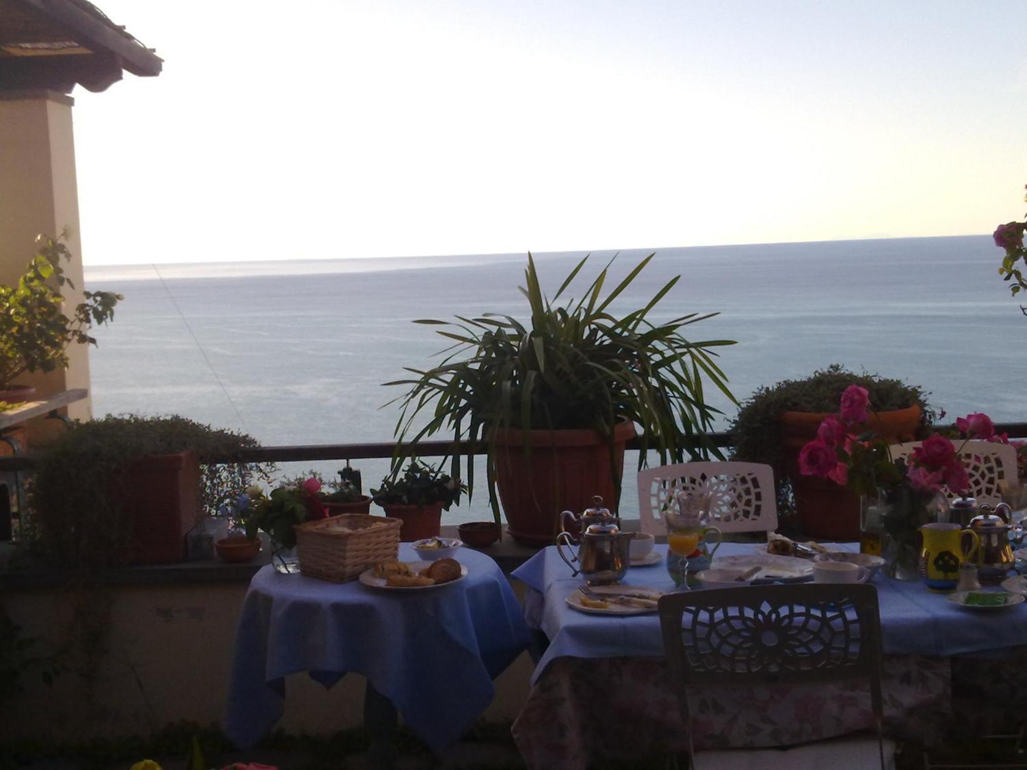 מונטרוסו אל מארה La Serra Sul Mare מראה חיצוני תמונה