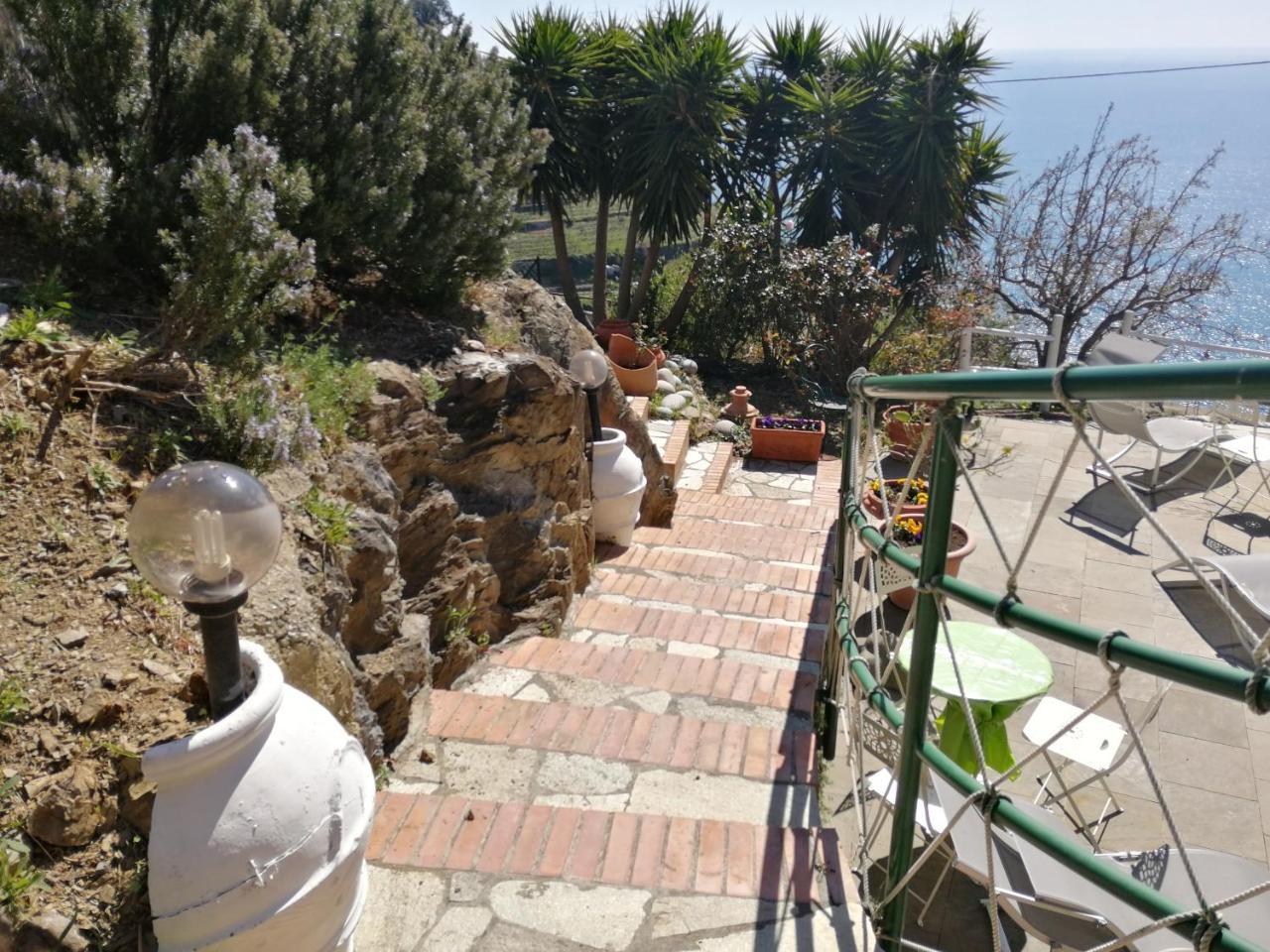 מונטרוסו אל מארה La Serra Sul Mare מראה חיצוני תמונה